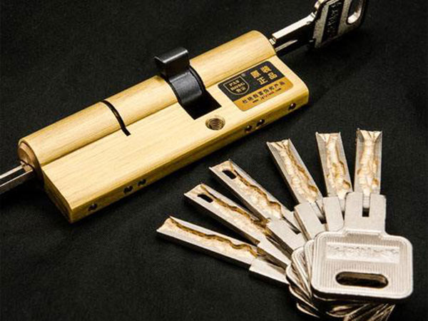 红岗24小时上门开锁公司